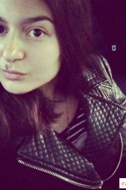 Кавказская обнаженная вагина и худое тело Кавказская обнаженная вагина и худое тело