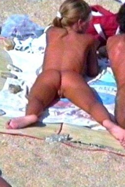 Обожаю подглядывать за сиськами развратниц Обожаю подглядывать за сиськами развратниц