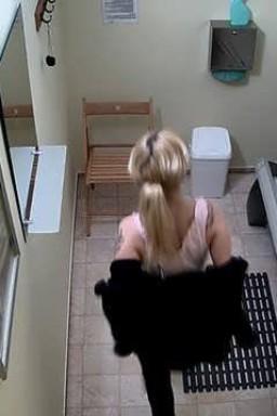 Подглядываем за голыми девушками в солярии (26 фото эротики) Подглядываем за голыми девушками в солярии (26 фото эротики)