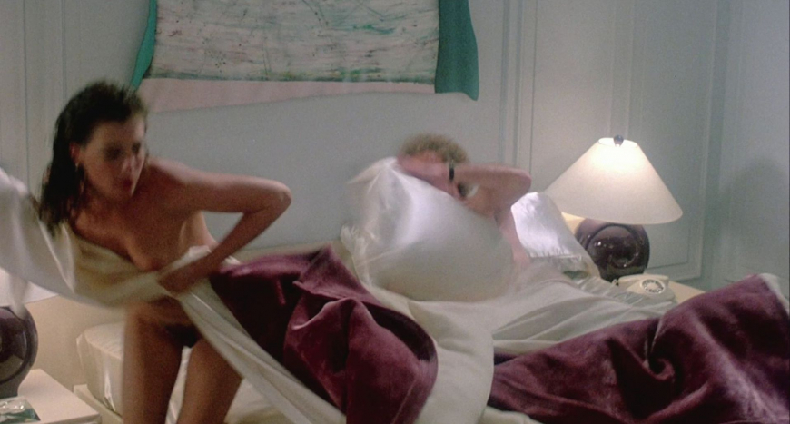 Келли ЛЕБРОК голая в фильмах