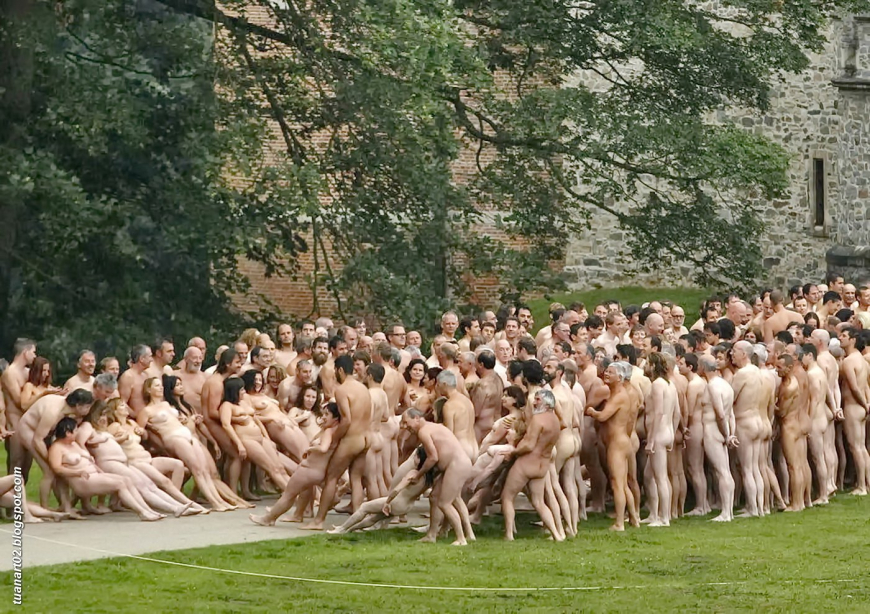 Голые женщины разных возрастов