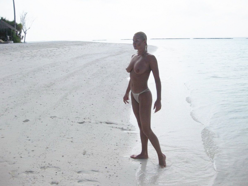 Анастасия Фоломеева ню