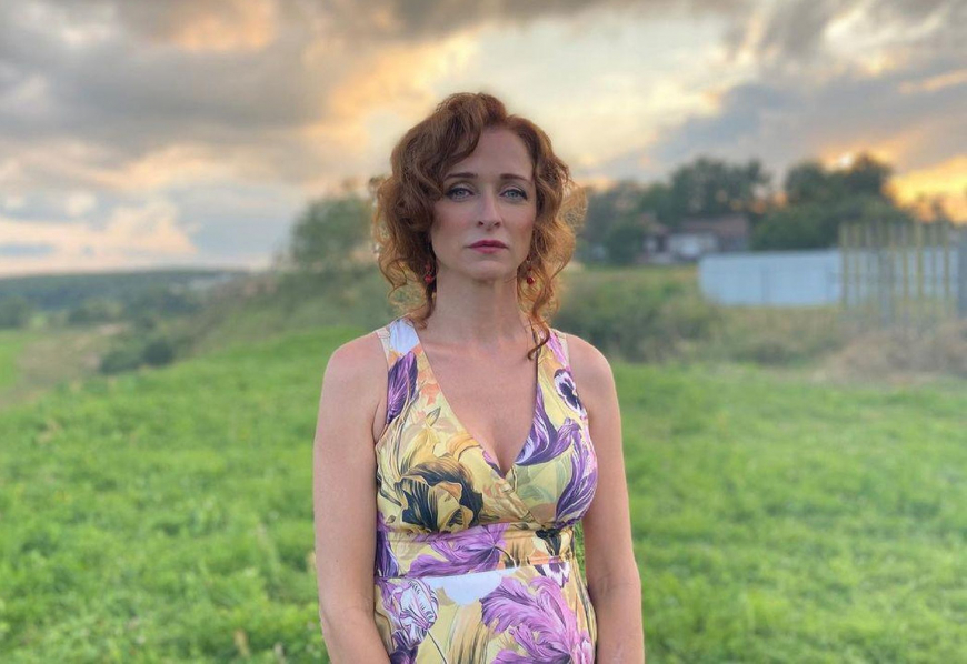 Анастасия Акатова в сериале жуки