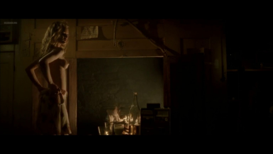 Ванесса Паради топлесс