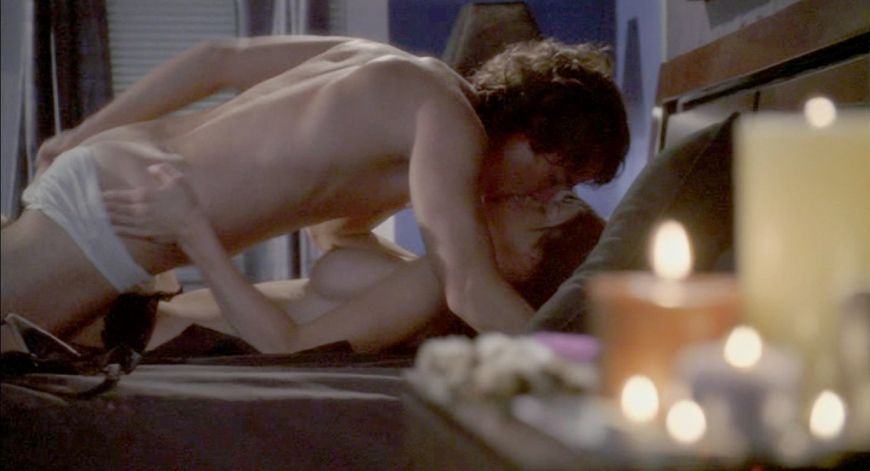 Голая Дэннил Харрис голая