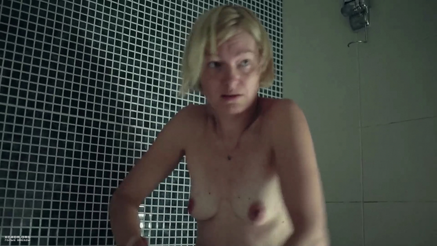 Виктория Толстоганова ню