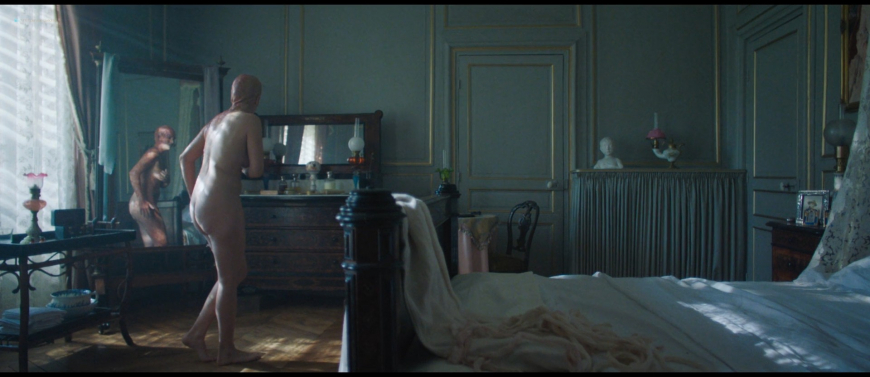 Одри Флеро в фильме 1+1 nude