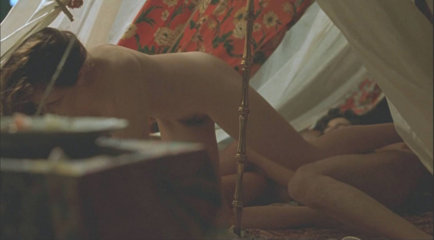 Ева Грин ню фильм чрево