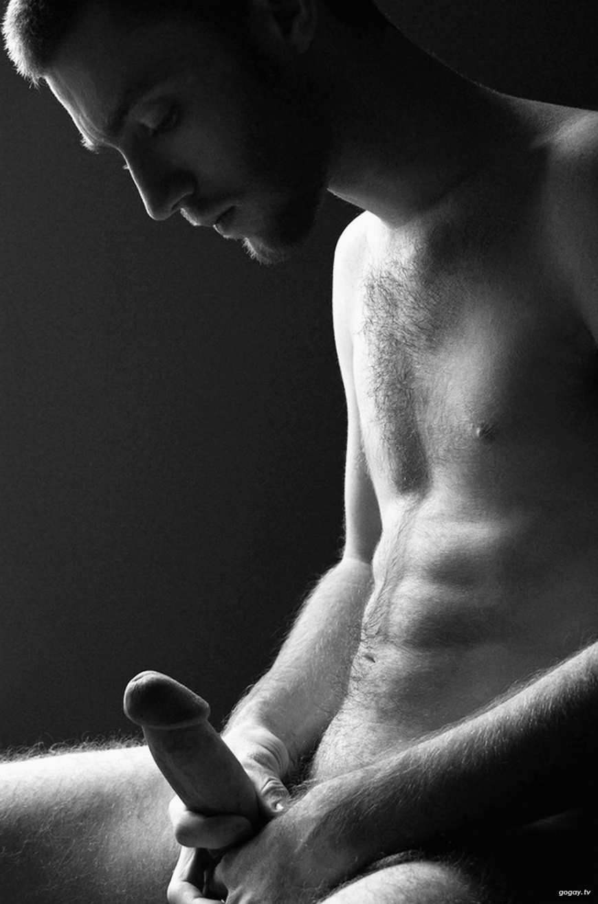 Голые возбужденные парни