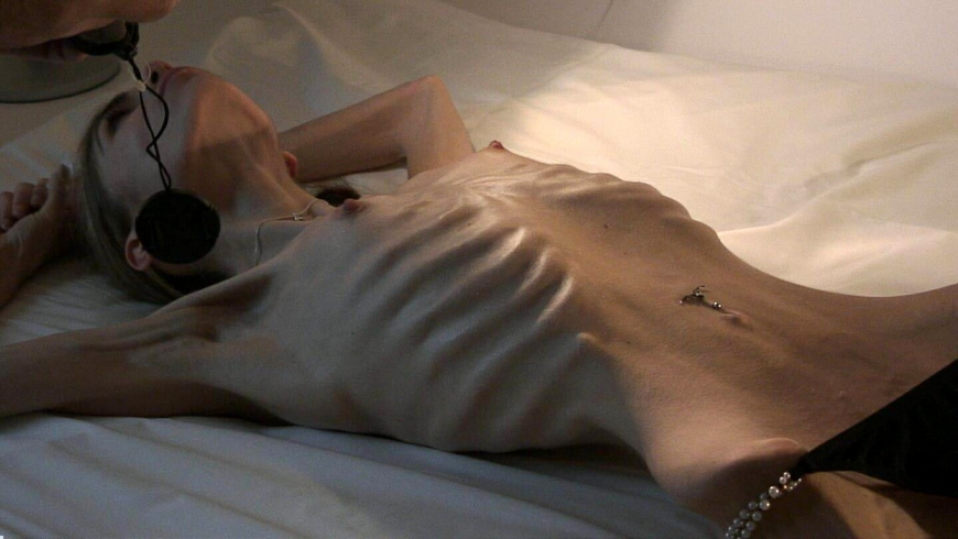 Некрасивые девушки с маленькой грудью