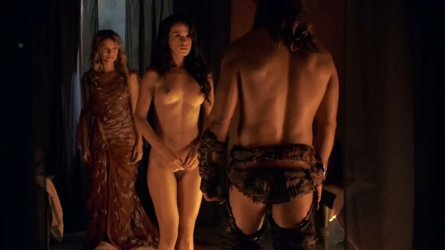 Голая Лара Пулвер голая