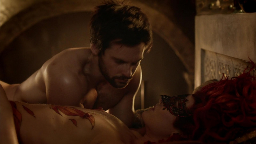 Лора Хэддок постельные сцены