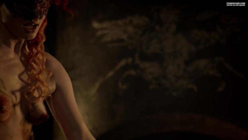 Лора Хэддок постельные сцены