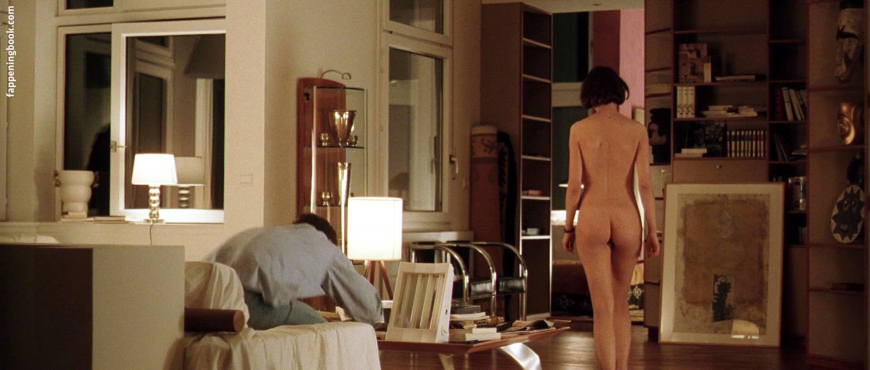 Софи Тернер эротические