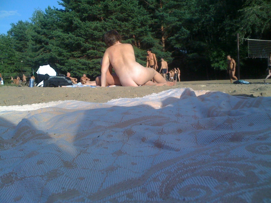 Нудийский пляж серебряный Бор