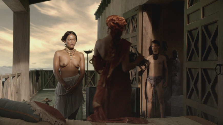 Лесли-Энн Брандт голая в кино