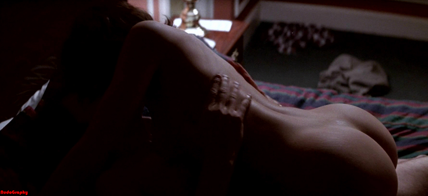 Наташа Хенстридж голая в фильме