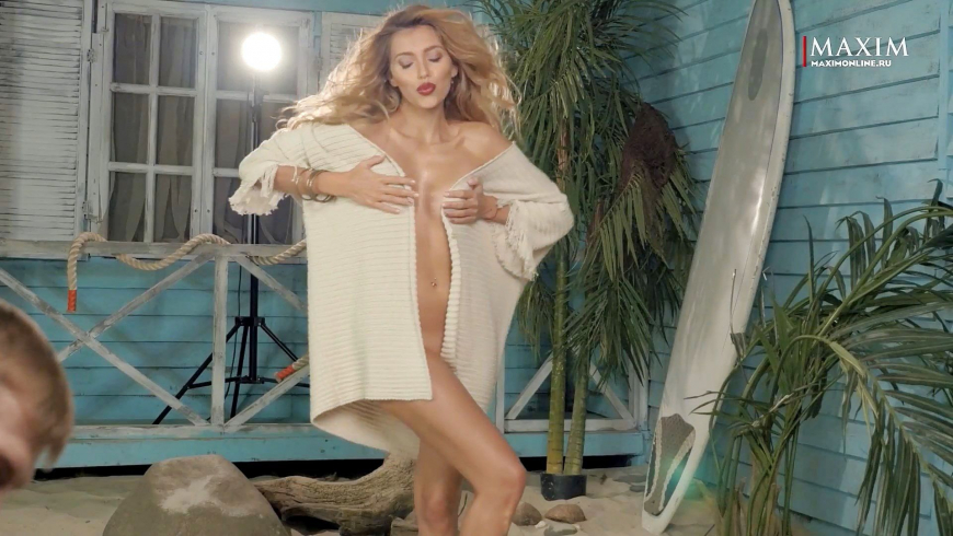 Голые ведущие орла и Решки Регина