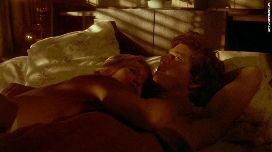 Голди Хоун в молодости ню