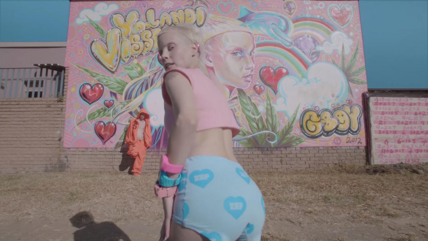 Йоланди украденные фото