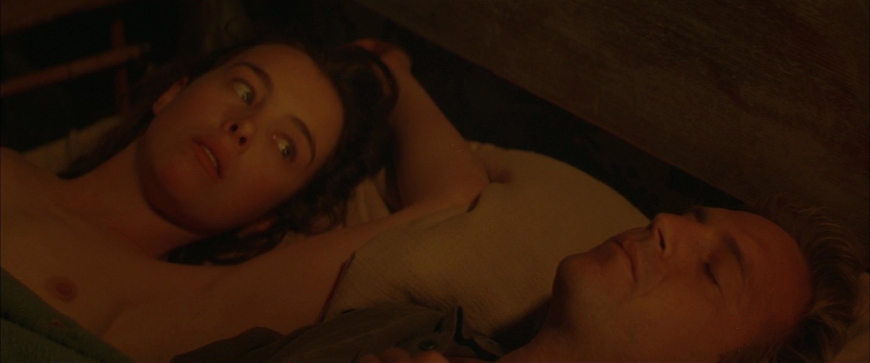 Голая Оливия Уильямс в фильме саботаж