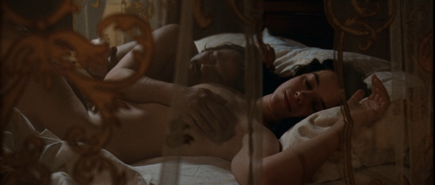 Оливия Уильямс постельные сцены