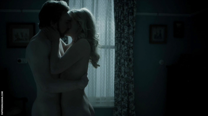 Розамунд Пайк эротические сцены