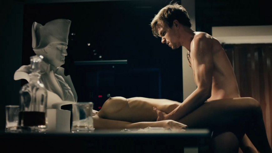 Paulina Porizkova Кровавый четверг nude