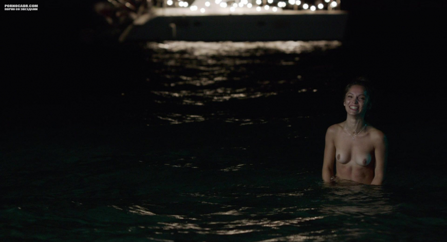 Алис Исааз Лола Ле Ланн nude