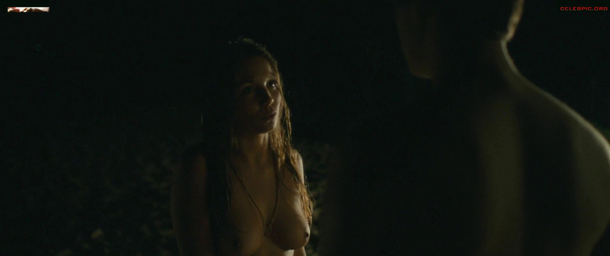 Лола Ле Ланн топлес