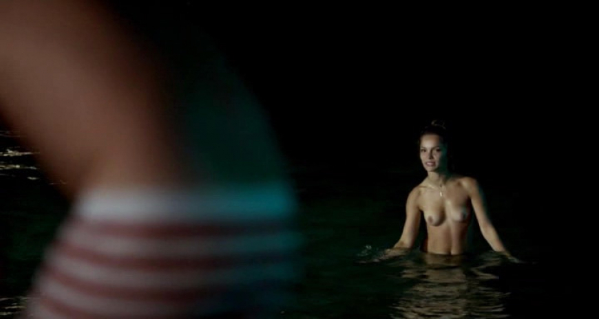 Этот неловкий момент сцена купания