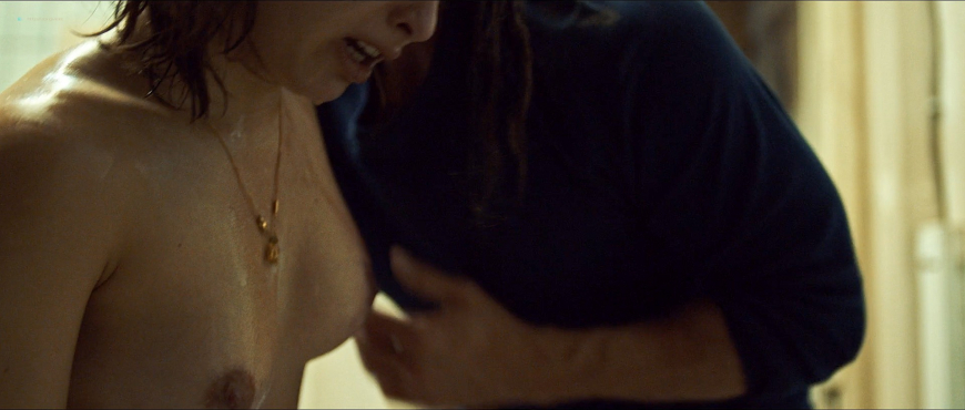 Лола Ле Ланн постельные сцены