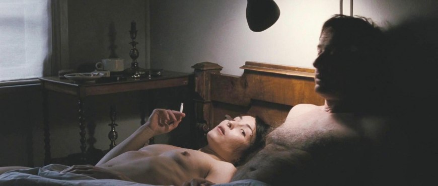 Нуми Рапас СИМЗА голая