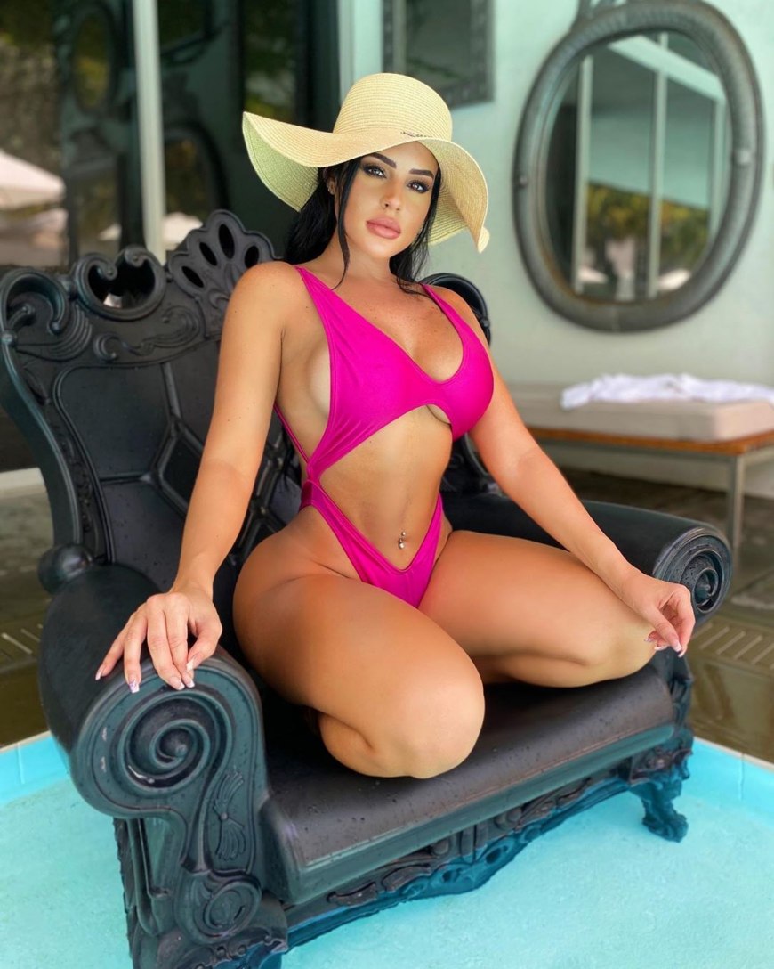 Stephanie Acevedo Boom Boom