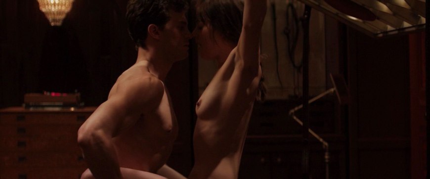 Дакота Майи Джонсон голая