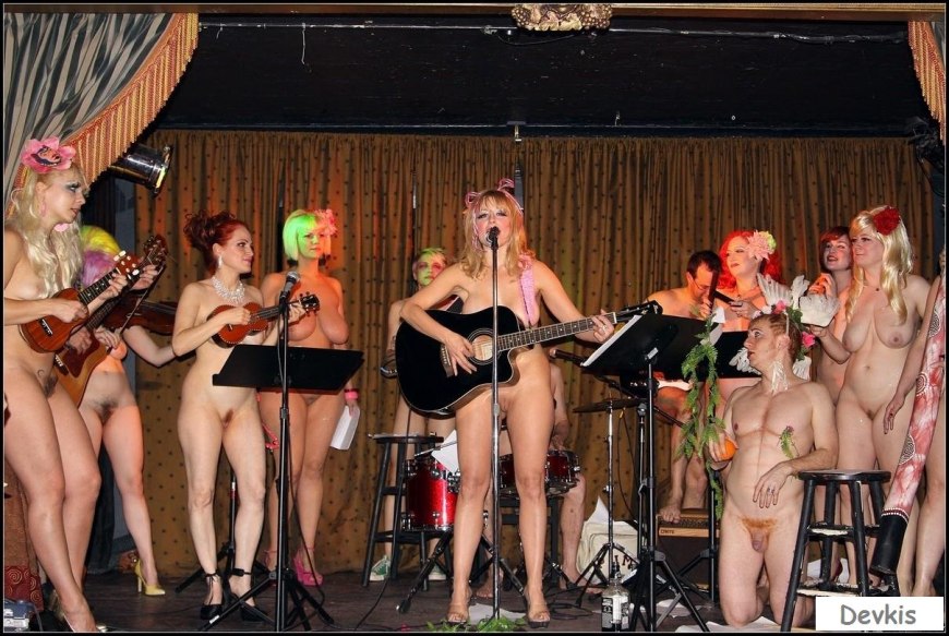 Голый японский оркестр