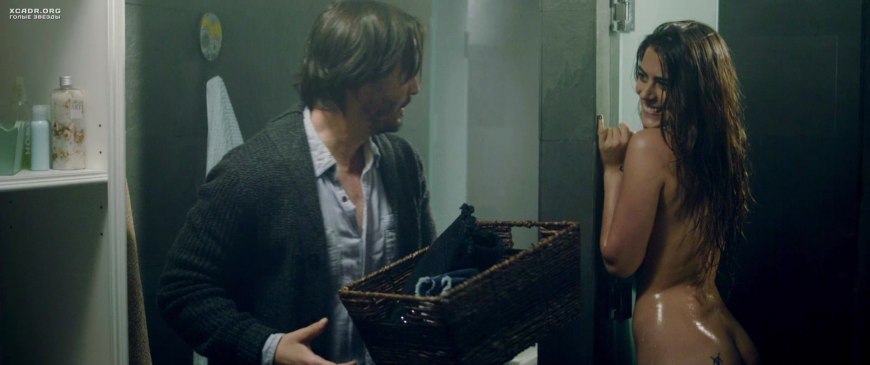 Голые Анна де Армас и Лоренца Иззо