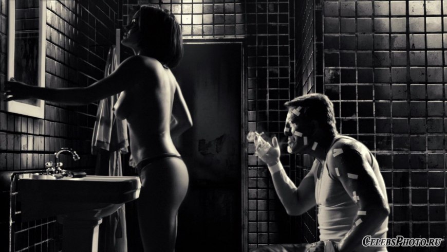 Голая Карла Гуджино Хранители