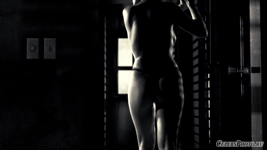 Голая Карла Гуджино Хранители