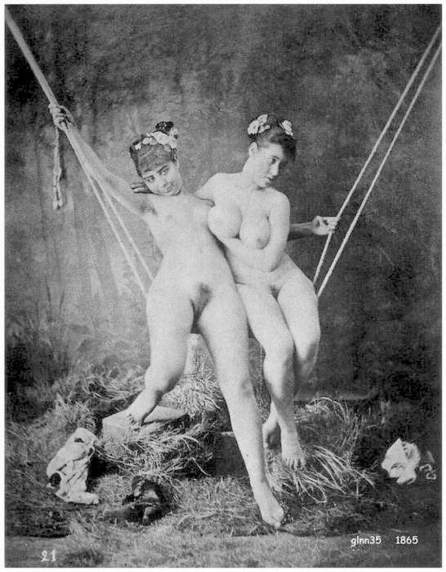 Дореволюционные голые дамы