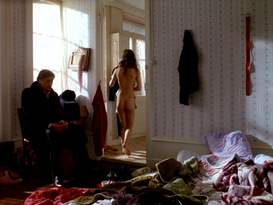 Ванесса Паради голая в фильме белая свадьба