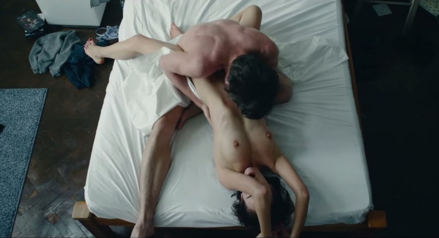 Ольга Зуева постельная сцена