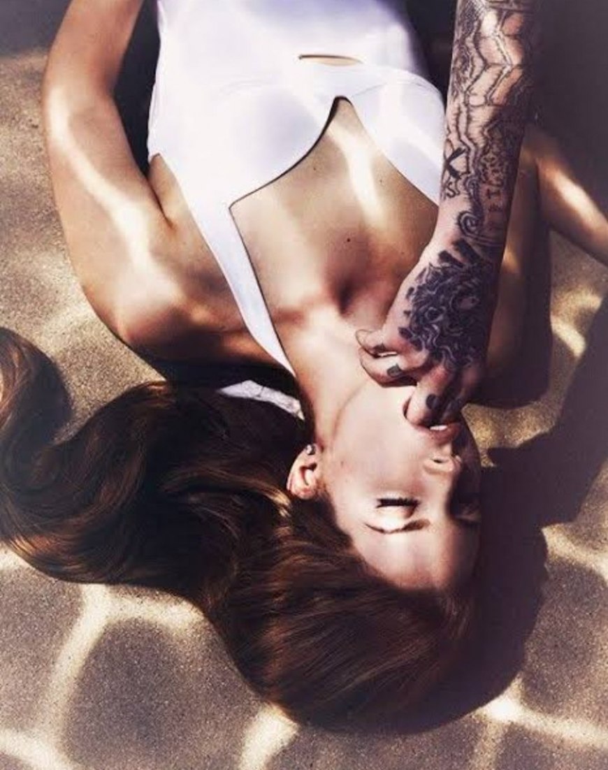 Лана дель Рей голая