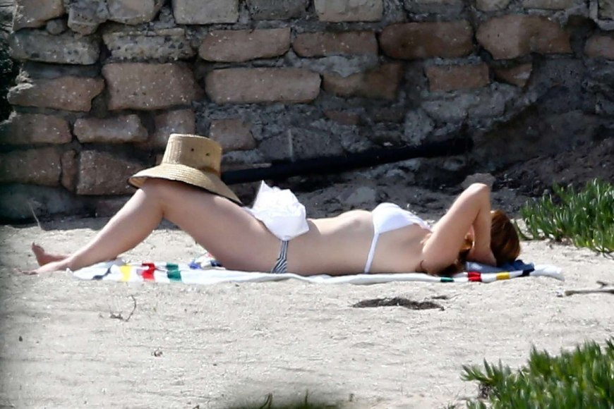 Лана дель Рей в купальнике