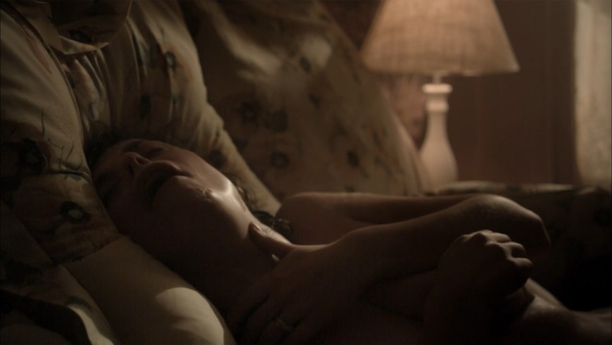 Шарлотта Райли острые козырьки голая