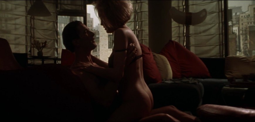 Голая Шерон Стоун в фильме Щепка