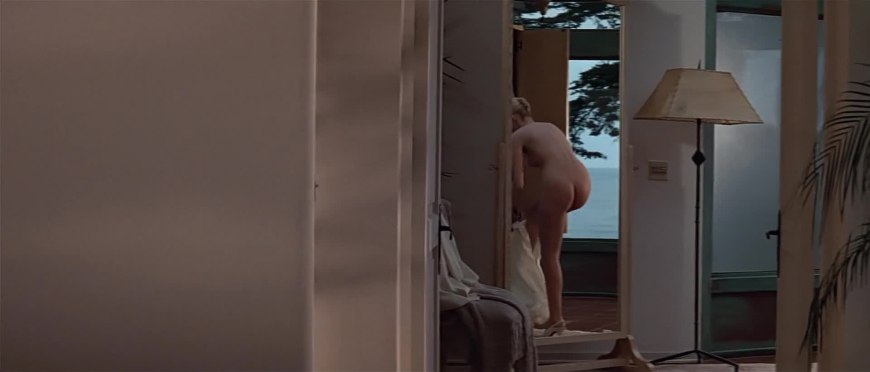 Джинн Трипплхорн голая основной инстинкт