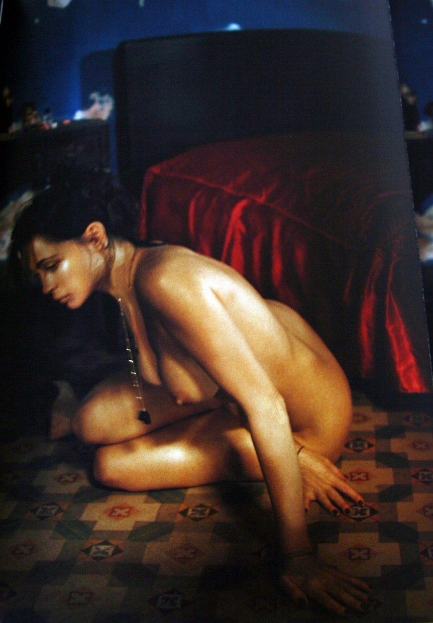 Эммануэль Беар обнажёнка