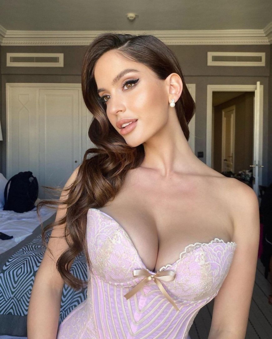 Natalia Barulich guess