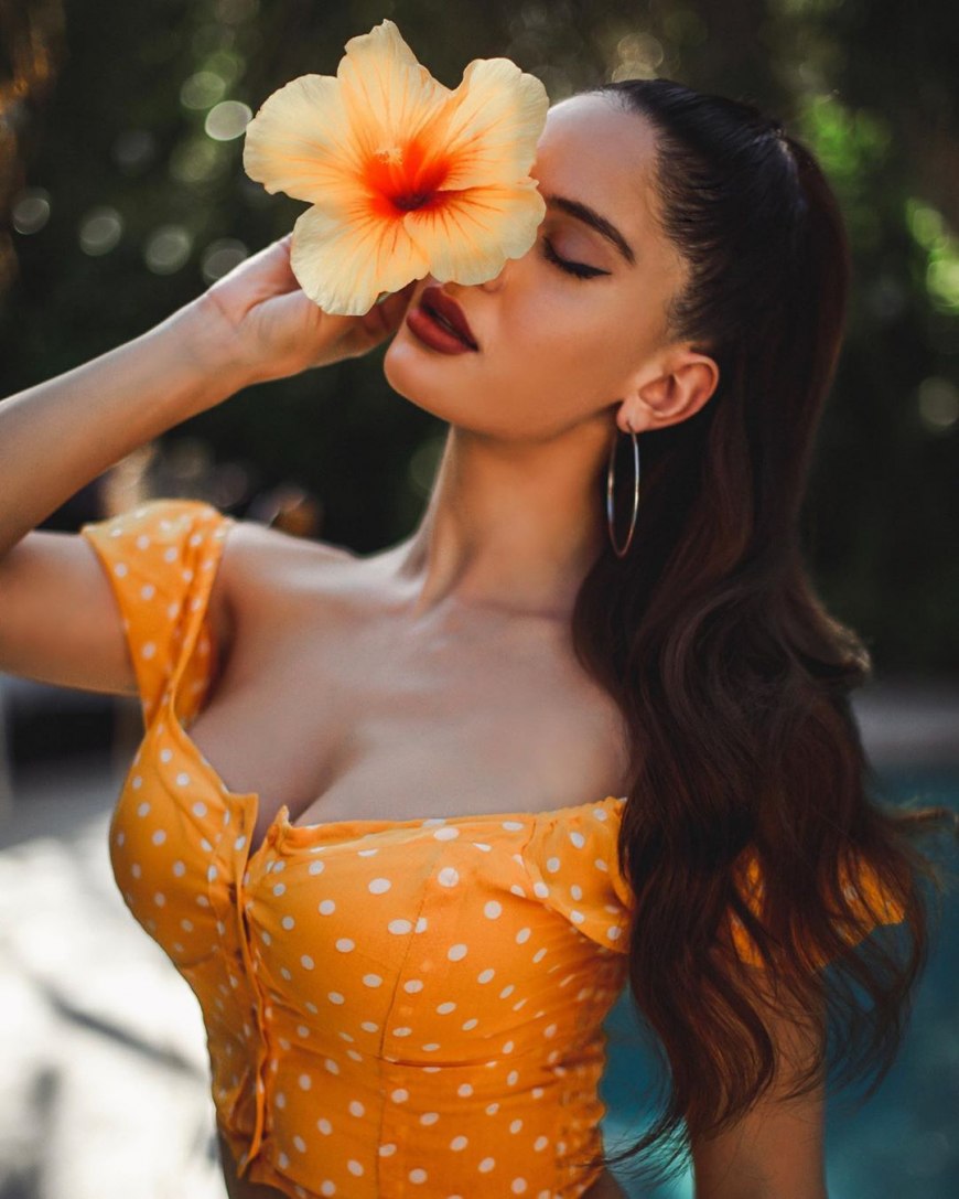 Модель Наталью Барулич